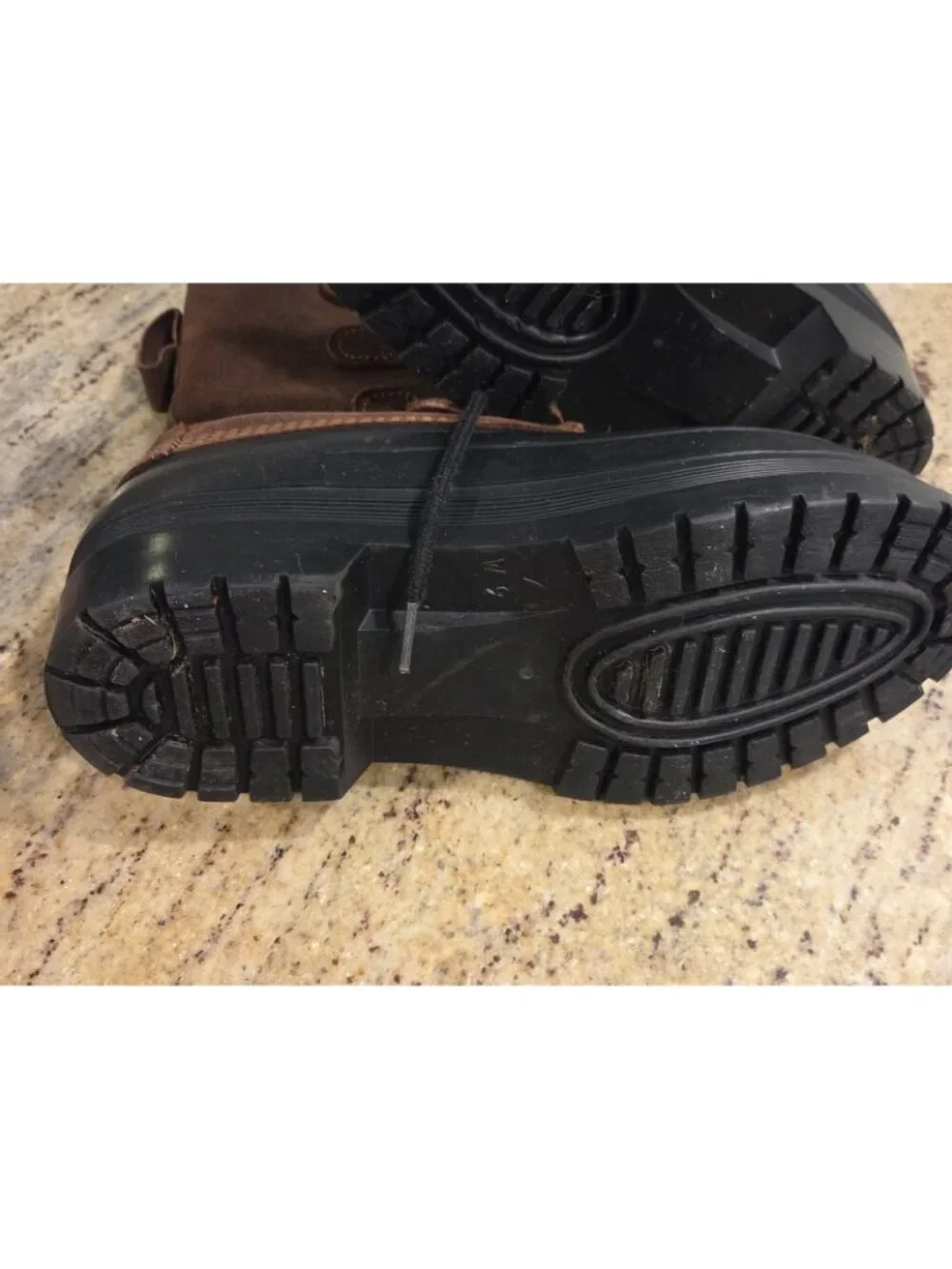 LL BEAN Womens Size 9 Brown Suede/Rubber Waterproof Insulated Duck Boots Canada